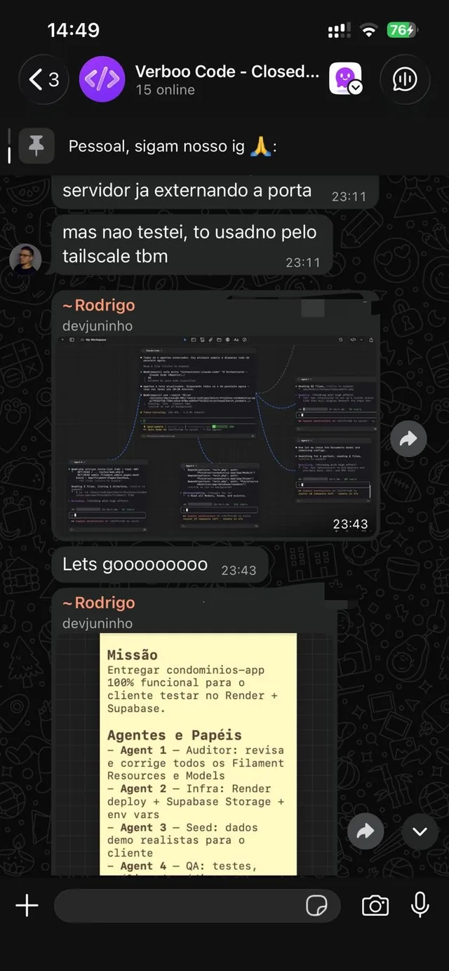开发者使用 Verboo Code 编排智能体团队并在群里庆祝